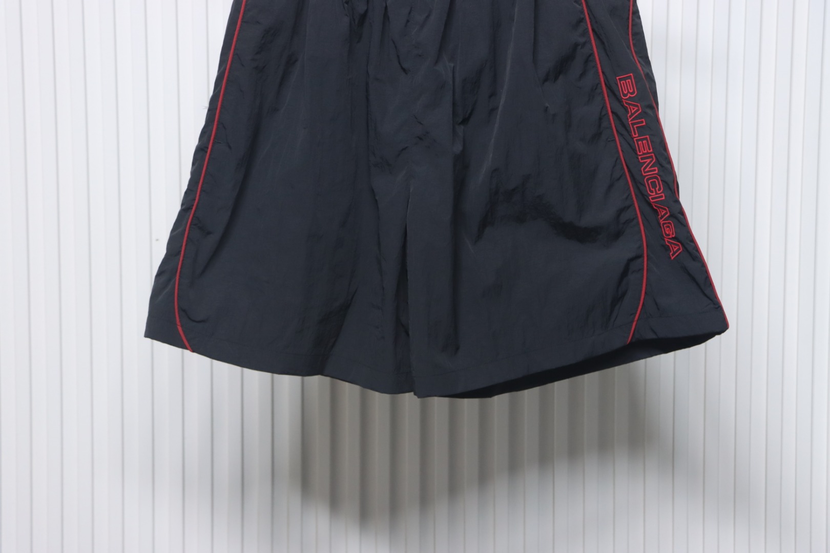 Balenciaga Nylon Shorts for Men 814568 TRO321000