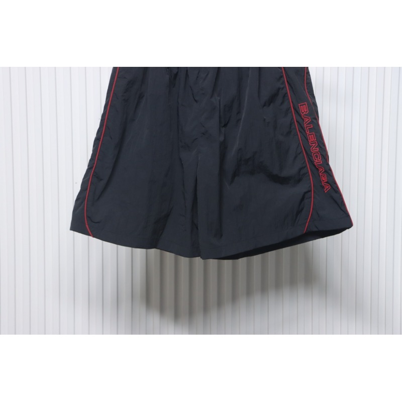 Balenciaga Nylon Shorts for Men 814568 TRO321000