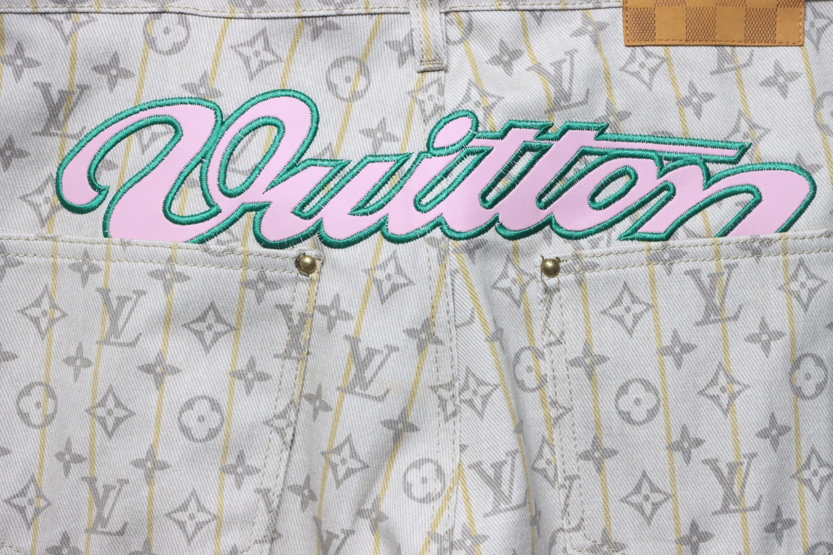 Louis Vuitton Catwalk joint Japanese Shorts