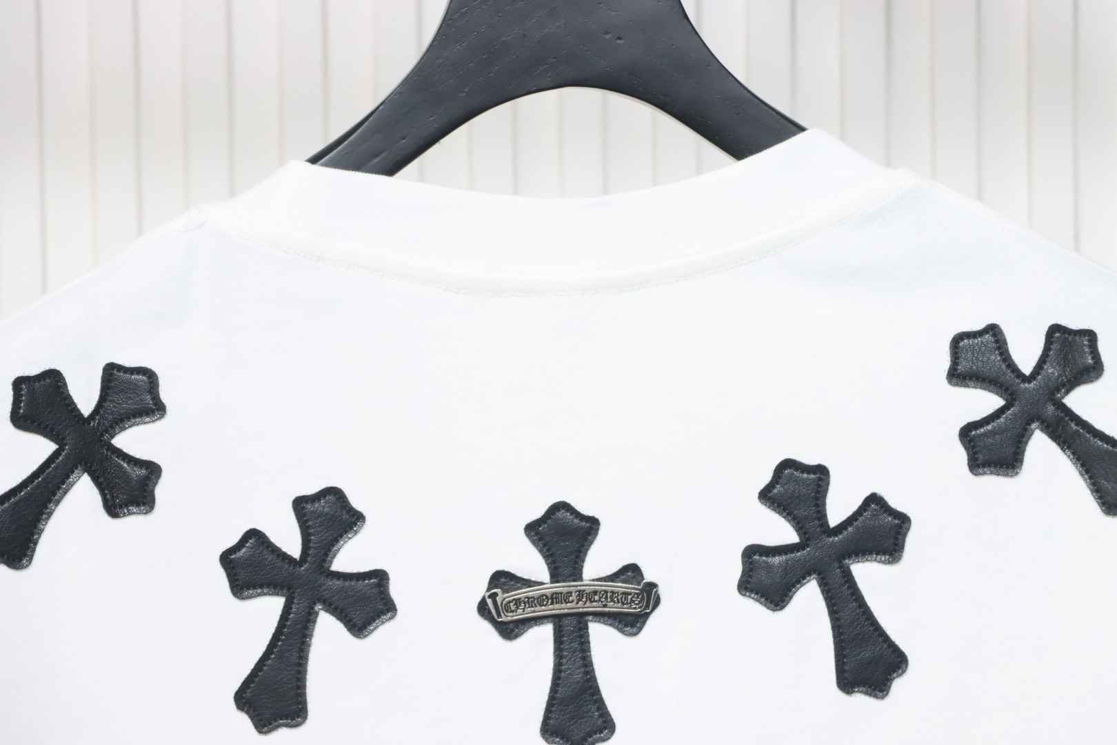 CHROME HEARTS Cross-Veneer Silver Jewelry T-Shirt