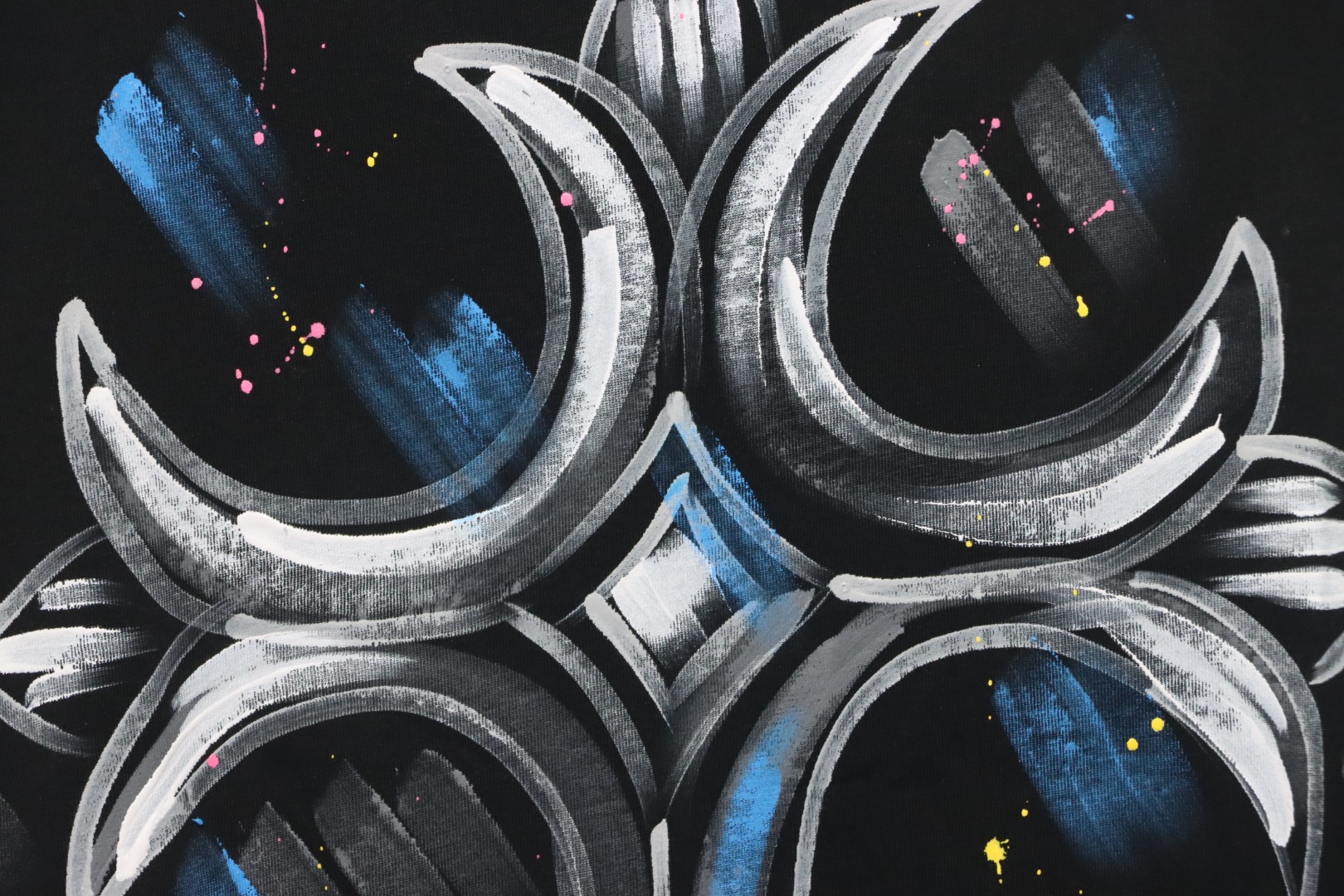 CHROME HEARTS Painted Cross T-Shirt