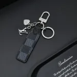 [Add One] Louis Vuitton Mini Heart Keychain 5