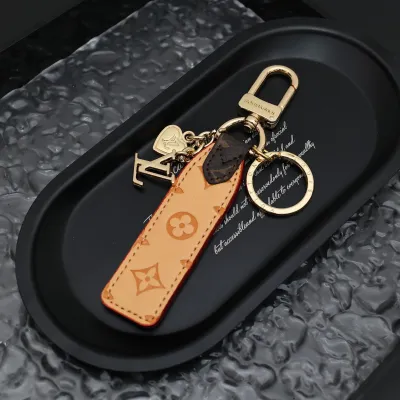 [Add One] Louis Vuitton Mini Heart Keychain 3 01