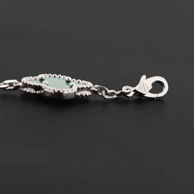 Van Cleef & Arpels Sweet Alhambra Bracelet Malachite/Silver 02