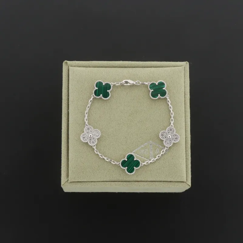 Van Cleef & Arpels Sweet Alhambra Bracelet Malachite/Silver