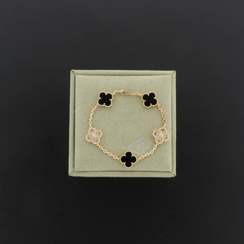 Van Cleef & Arpels Sweet Alhambra Bracelet Onyx/Gold