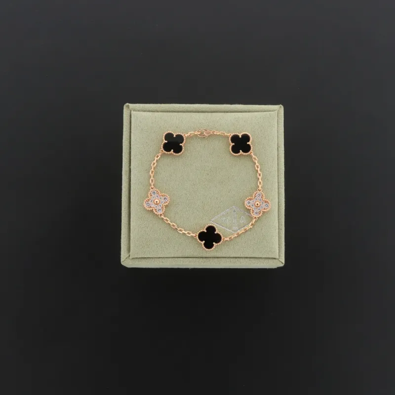 Van Cleef & Arpels Sweet Alhambra Bracelet Onyx/Rose Gold
