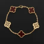 Van Cleef & Arpels Sweet Alhambra White Carnelian/Gold
