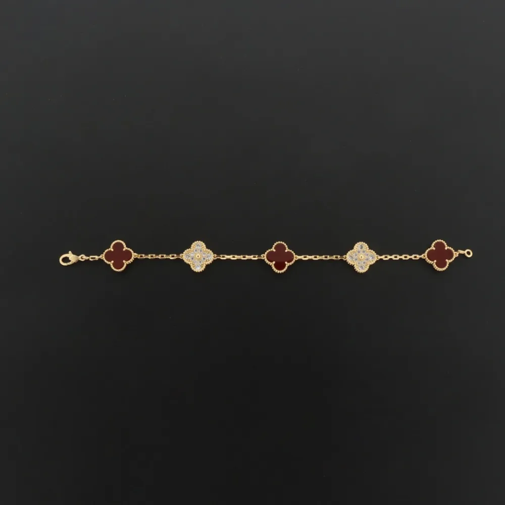 Van Cleef & Arpels Sweet Alhambra White Carnelian/Gold
