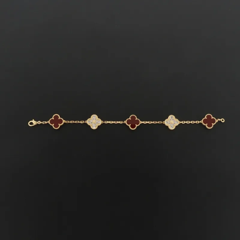 Van Cleef & Arpels Sweet Alhambra White Carnelian/Gold