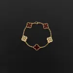 Van Cleef & Arpels Sweet Alhambra White Carnelian/Gold