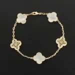 Van Cleef & Arpels Sweet Alhambra White mother-of-pearl/gold