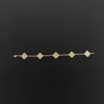 Van Cleef & Arpels Sweet Alhambra White mother-of-pearl/gold