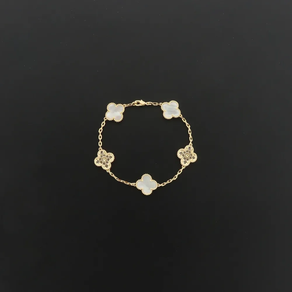 Van Cleef & Arpels Sweet Alhambra White mother-of-pearl/gold