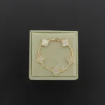 Van Cleef & Arpels Sweet Alhambra White mother-of-pearl/gold