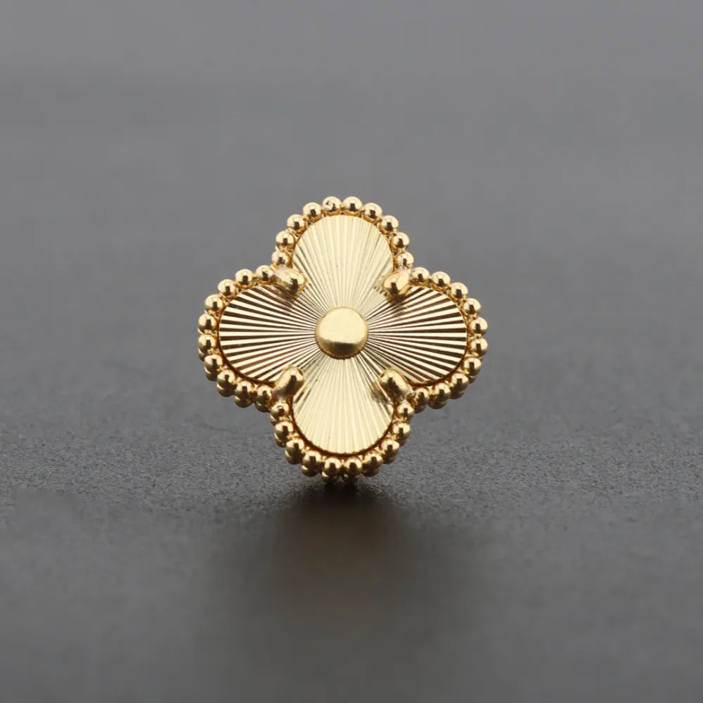 Van Cleef & Arpels Vintage Alhambra Earrings Gold