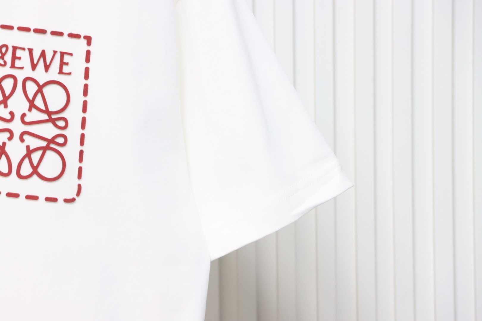 Loewe 23SS 3D Embossed Four-Leaf Clover T-Shirt White