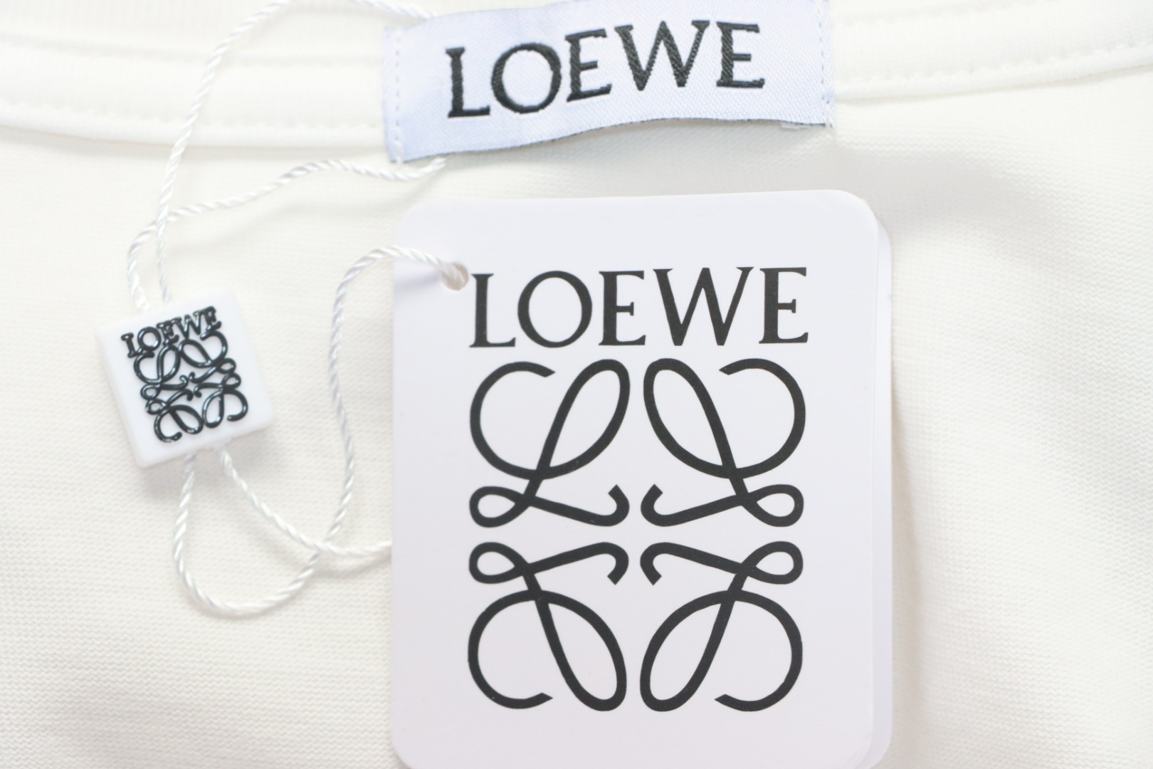 Loewe 24ss Hot diamond Four-Leaf Clover T-Shirt White