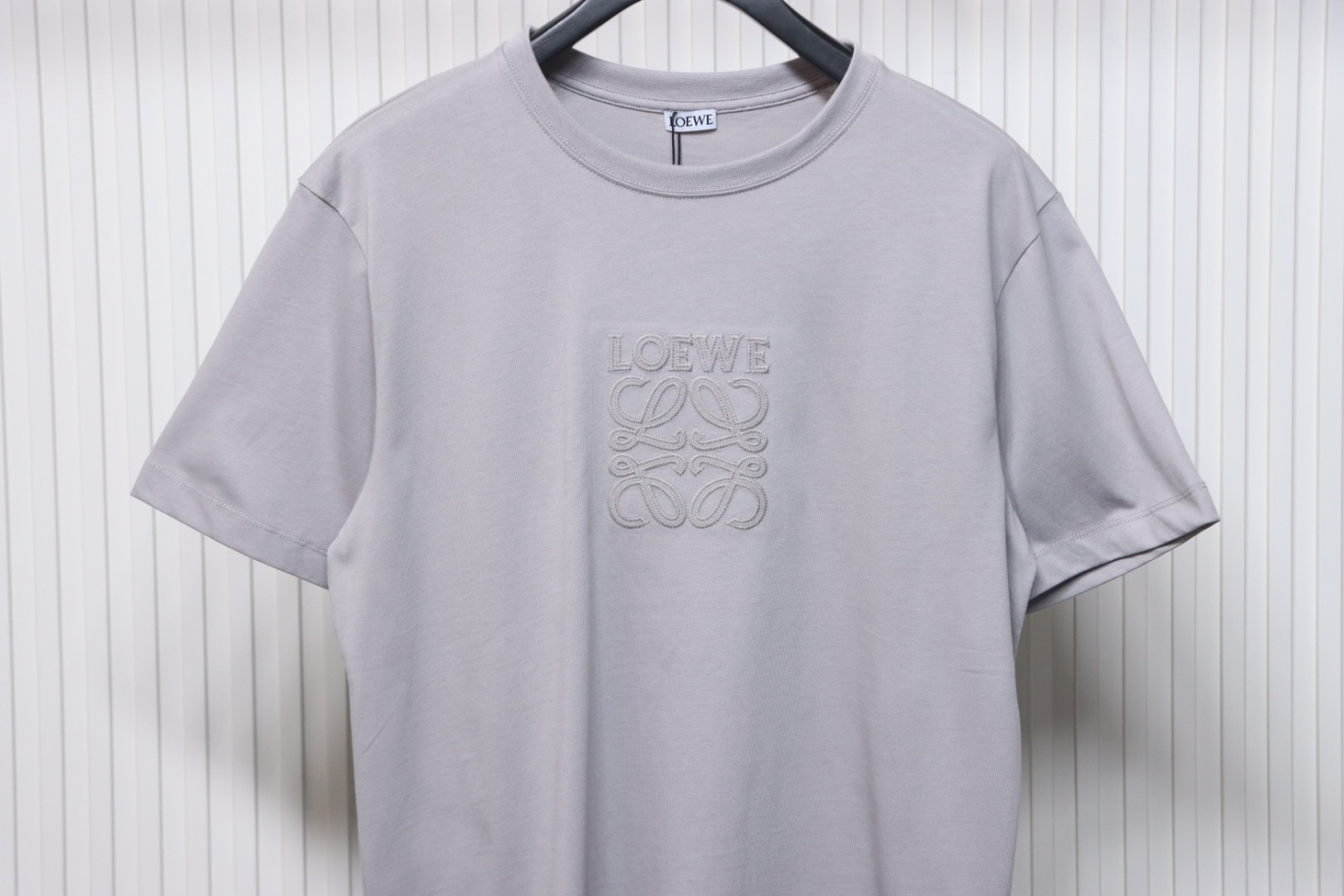 Loewe 25ss Chest Embroidery T-Shirt Grey