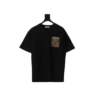 Loewe 25ss Pocket Embossed T-Shirt Black 01