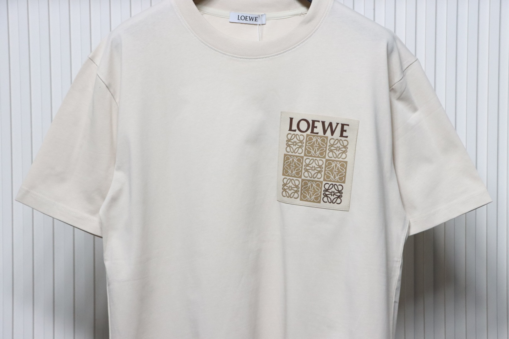 Loewe 25ss Pocket Embossed T-Shirt Brown