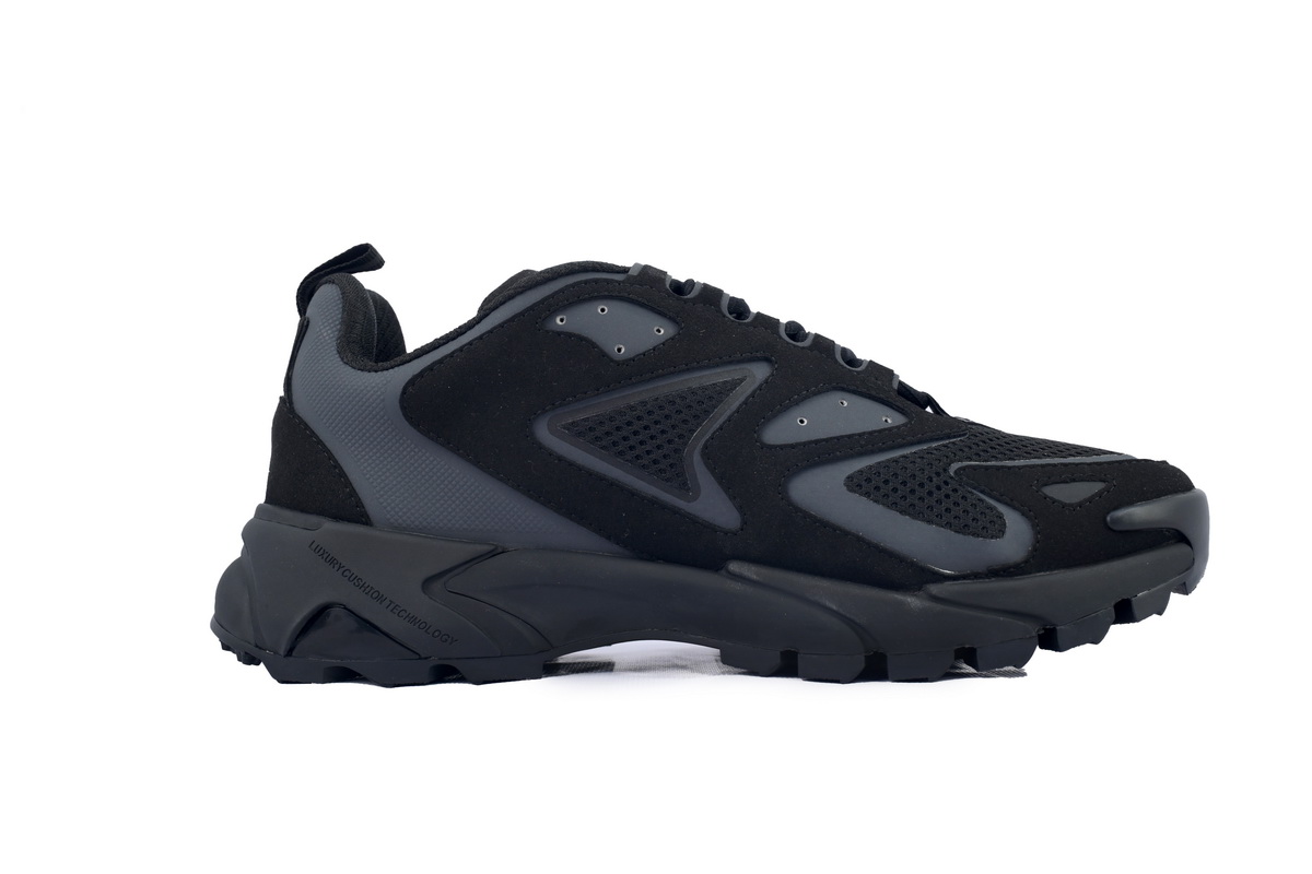 Louis Vuitton Run Tatic Black