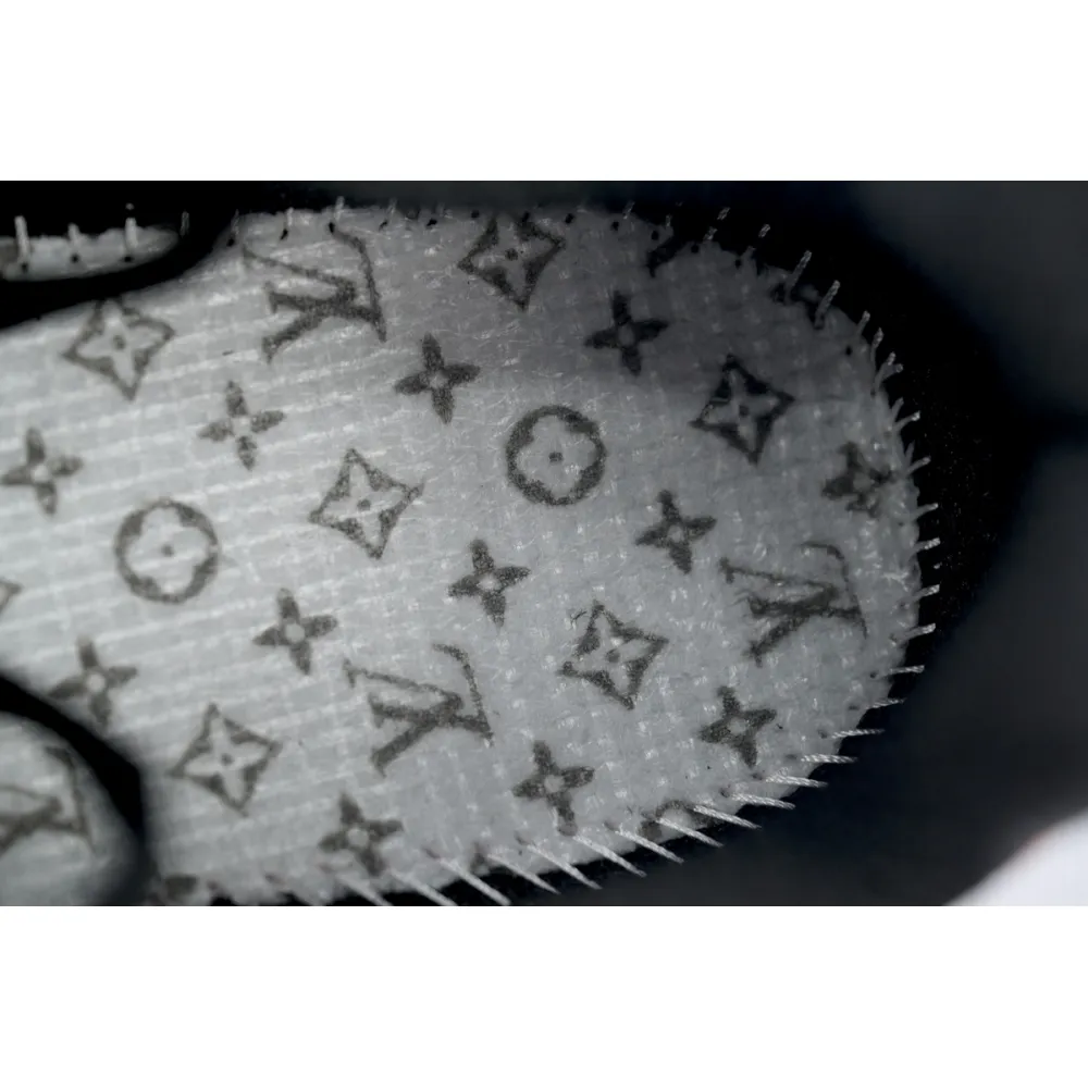 Louis Vuitton Run Tatic Black Orange