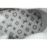 Louis Vuitton Run Tatic Grayish Green