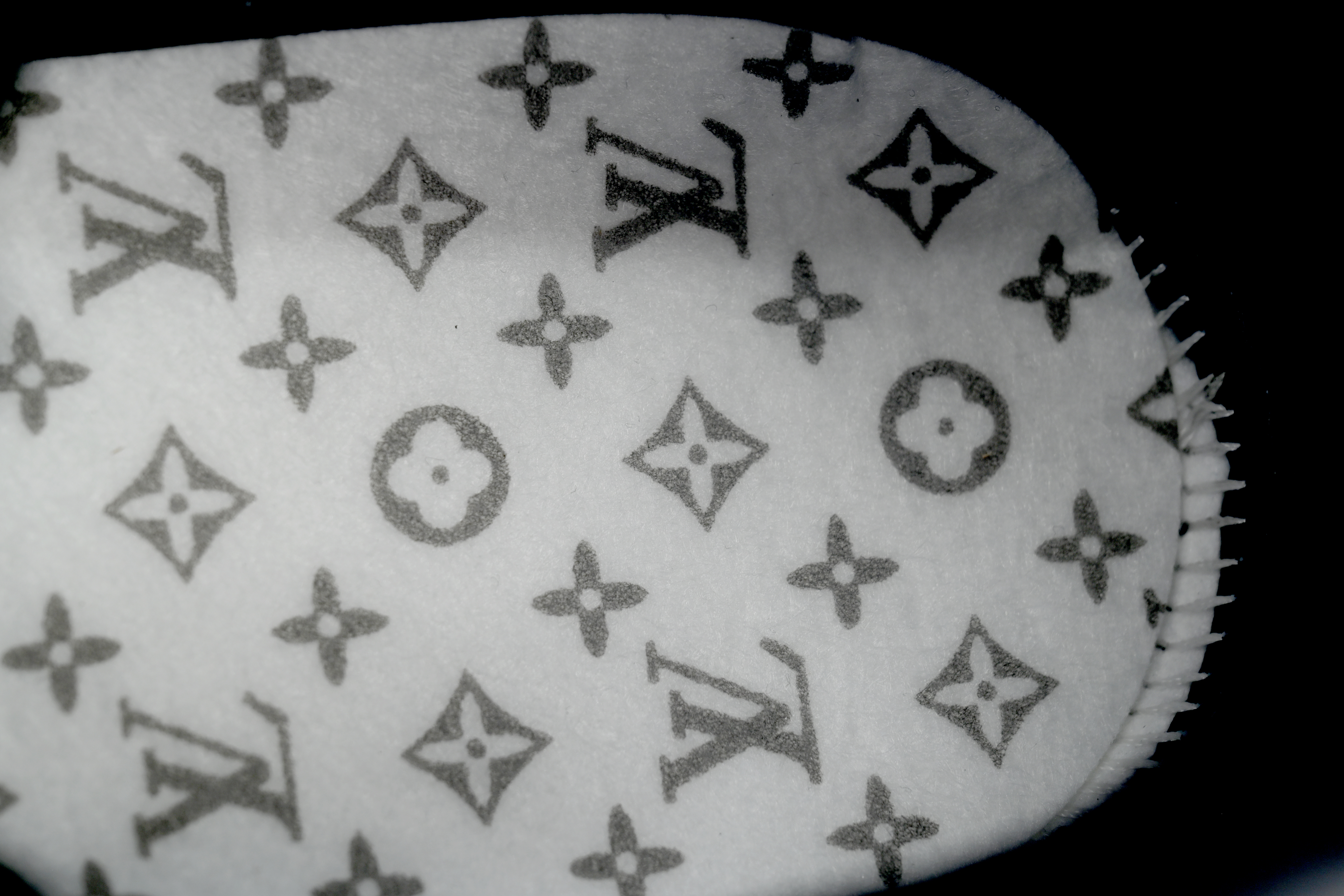 Louis Vuitton Murakami Takashi Black 1AHEL2