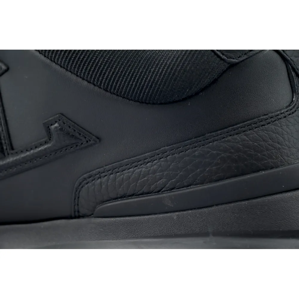 Louis Vuitton Runner Classic Sneaker Black 1AHST6
