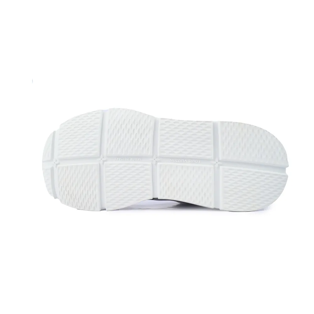 Louis Vuitton Runner Classic Sneaker White 1AHSTF