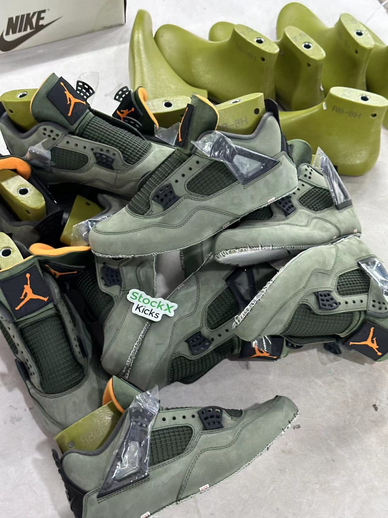 PK God Batch Air Jordan 4 Retro Undefeated (2025) IB1854-200