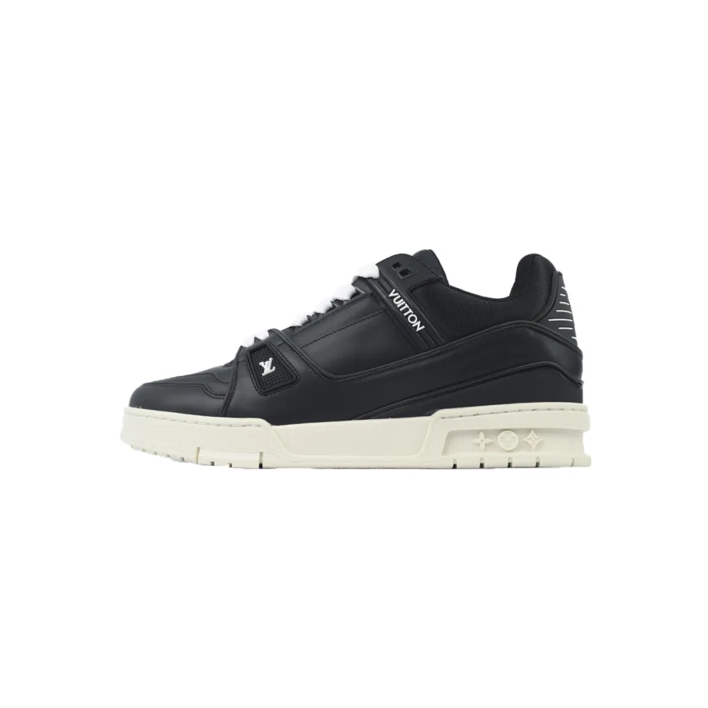 LV Trainer Sneaker Black Skin And White Background 1AD9WD