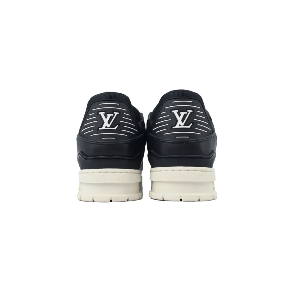 LV Trainer Sneaker Black Skin And White Background 1AD9WD