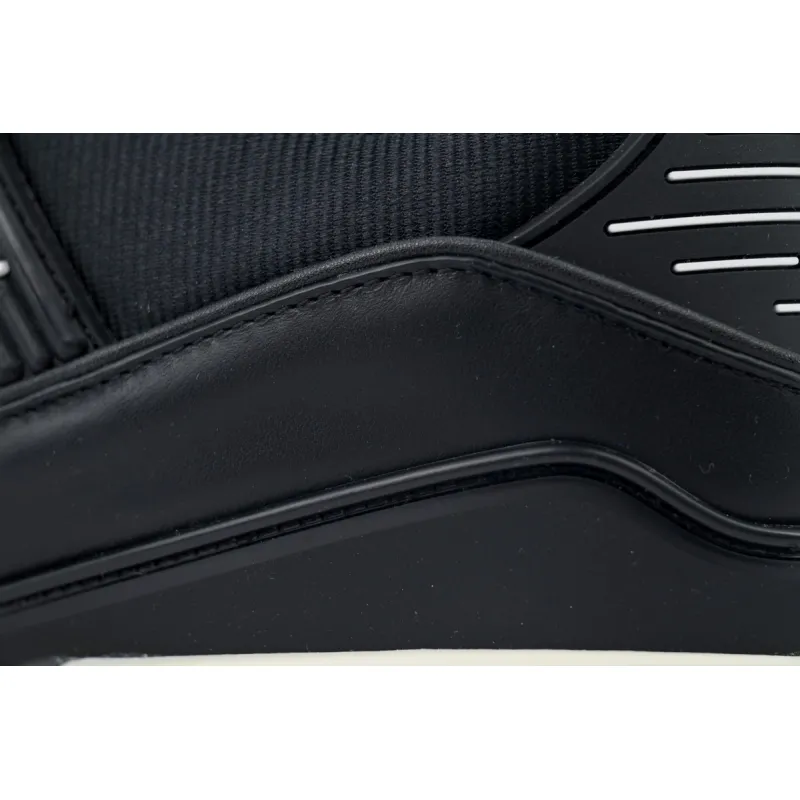 LV Trainer Sneaker Black Skin And White Background 1AD9WD