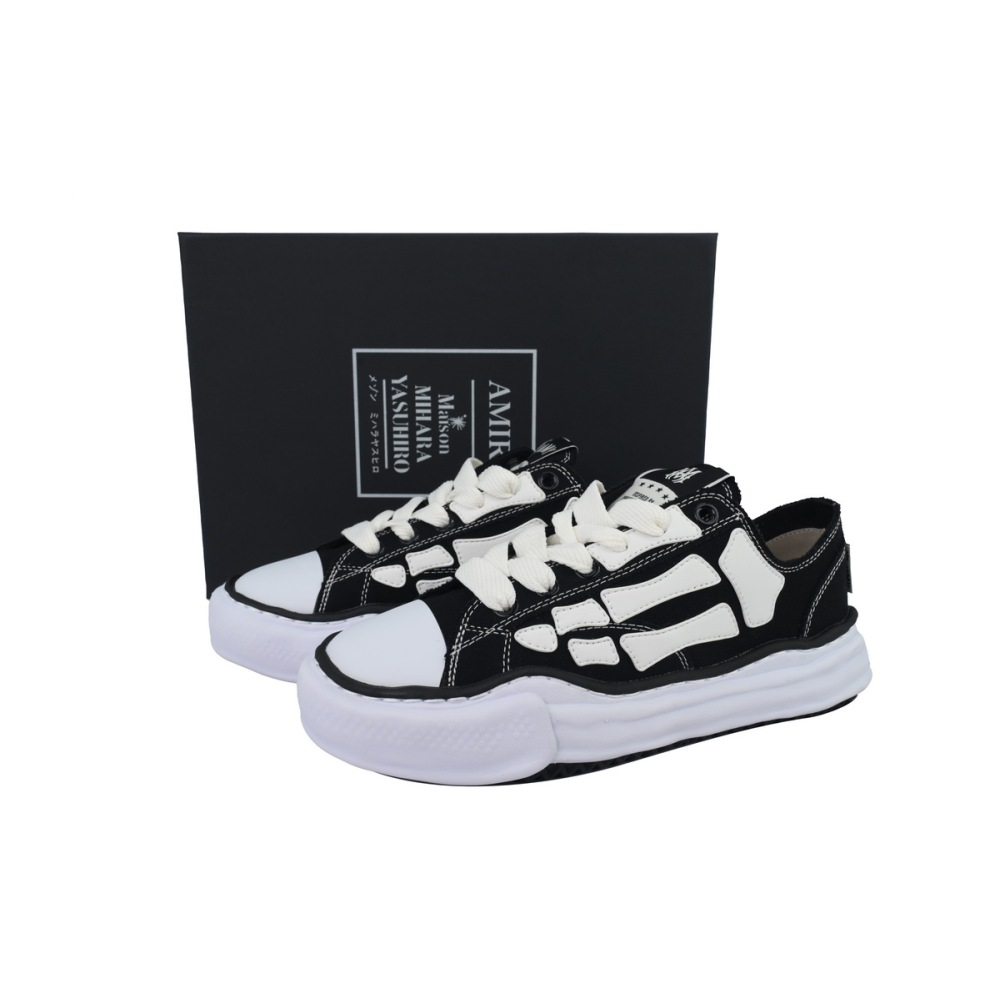 MIHARA YASUHIRO White And Black Bones NO.728