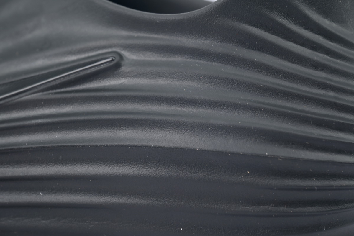 Nike ReactX Rejuven8 Triple Black HV5060-001