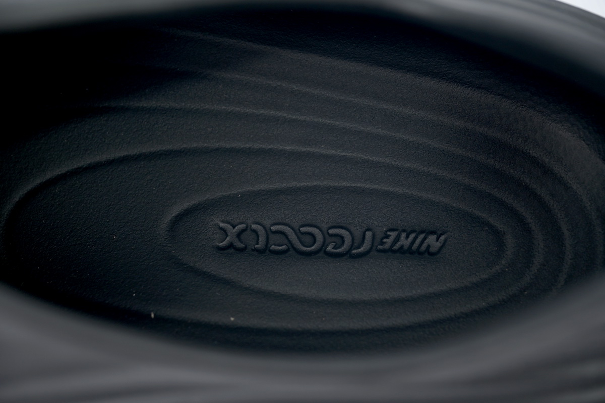 Nike ReactX Rejuven8 Triple Black HV5060-001