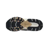 Nike V5 RNR Parachute Beige Metallic Pewter HJ5228-102