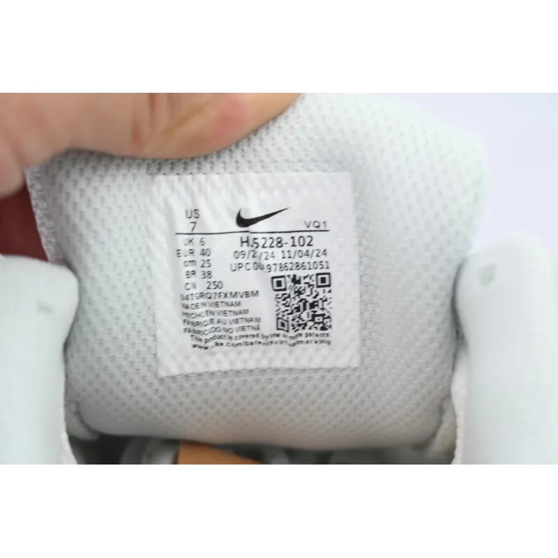 Nike V5 RNR Parachute Beige Metallic Pewter HJ5228-102