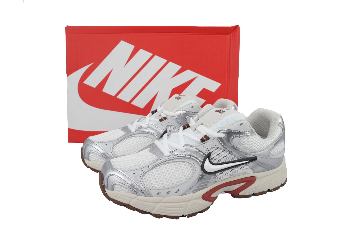 Nike V5 RNR Sail Fauna Brown HQ7901-102