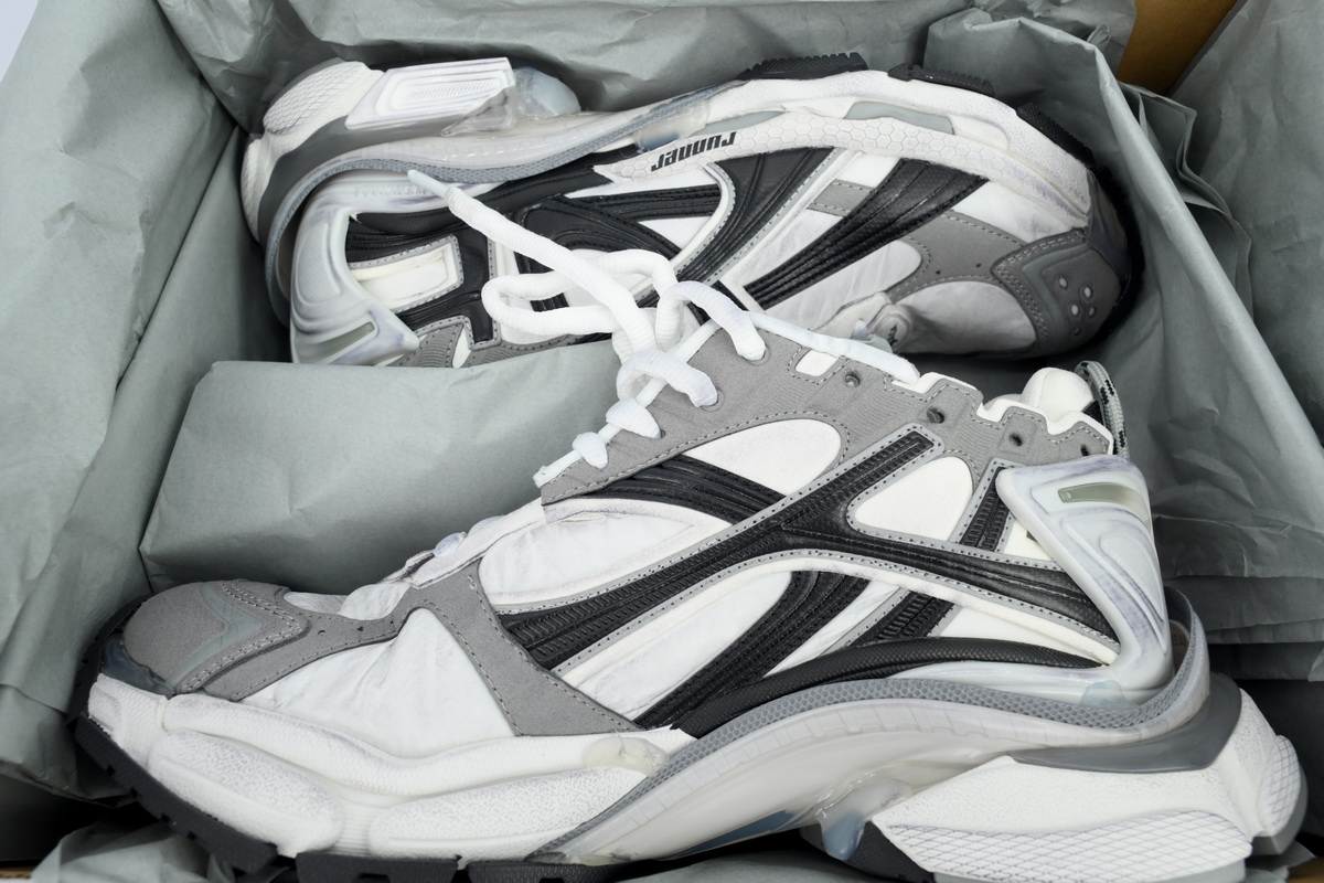 Balenciaga Runner Sneaker Grey White Black 772774 W3RNY 9012