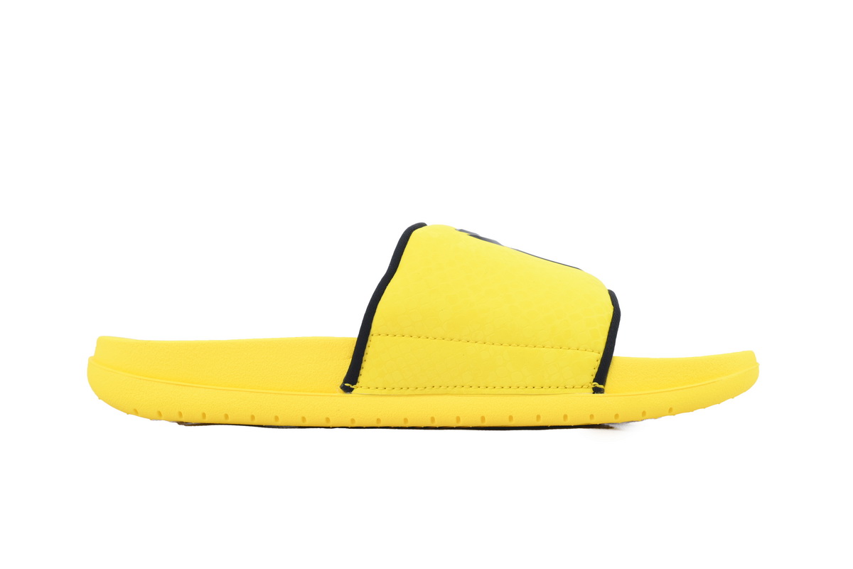 Nike Kobe Bryant x Offcourt Slide Black Yellow IF2870-700
