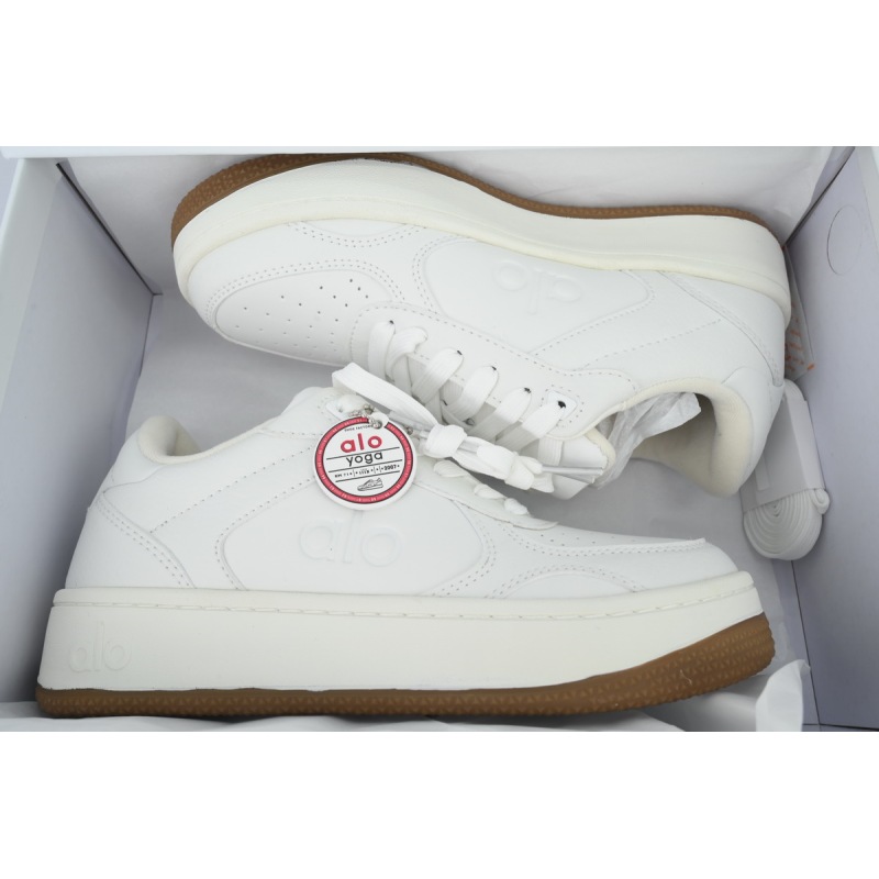 Alo Recovery Mode Sneaker White/Gum A0685U