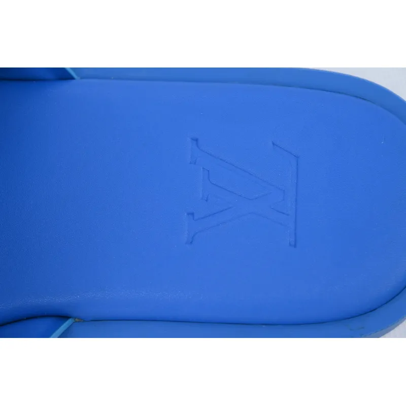LOUIS VUITTON Oasis Blue Check