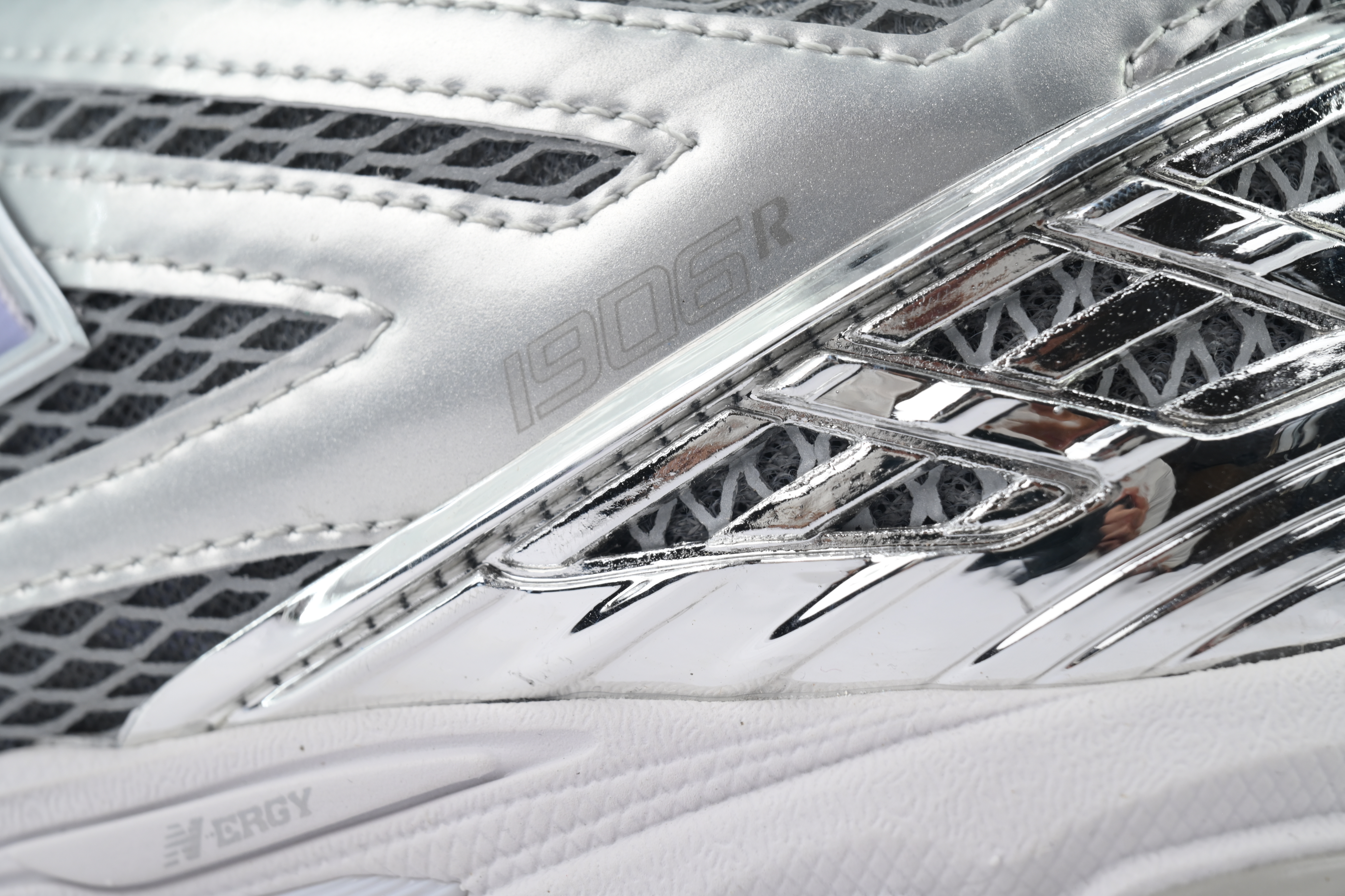 New Balance 1906R Day Chrome M1906RBT