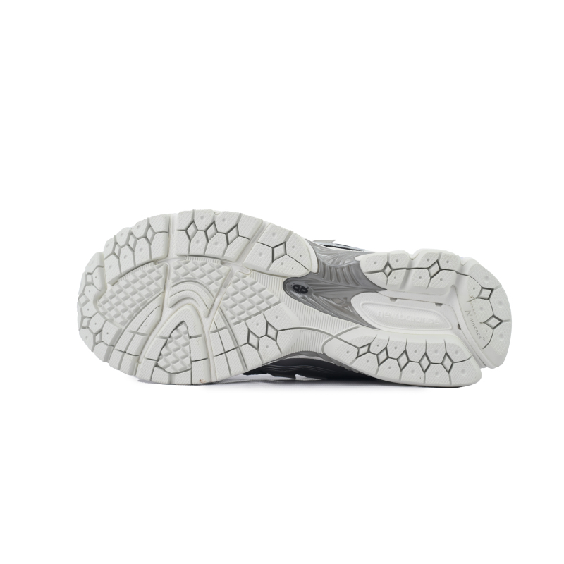 New Balance 1906R Silver M1906RCB