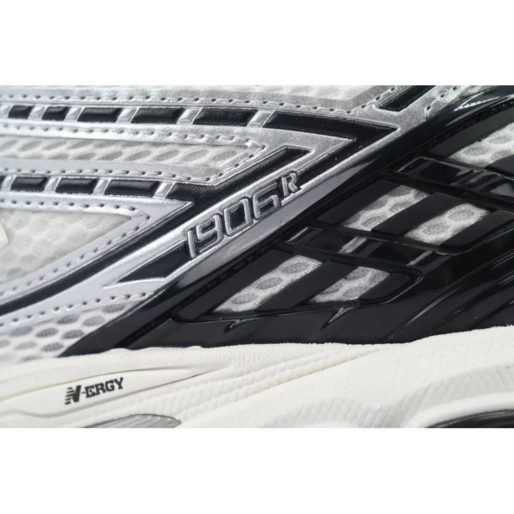 New Balance 1906R Silver Metallic Black M1906RER