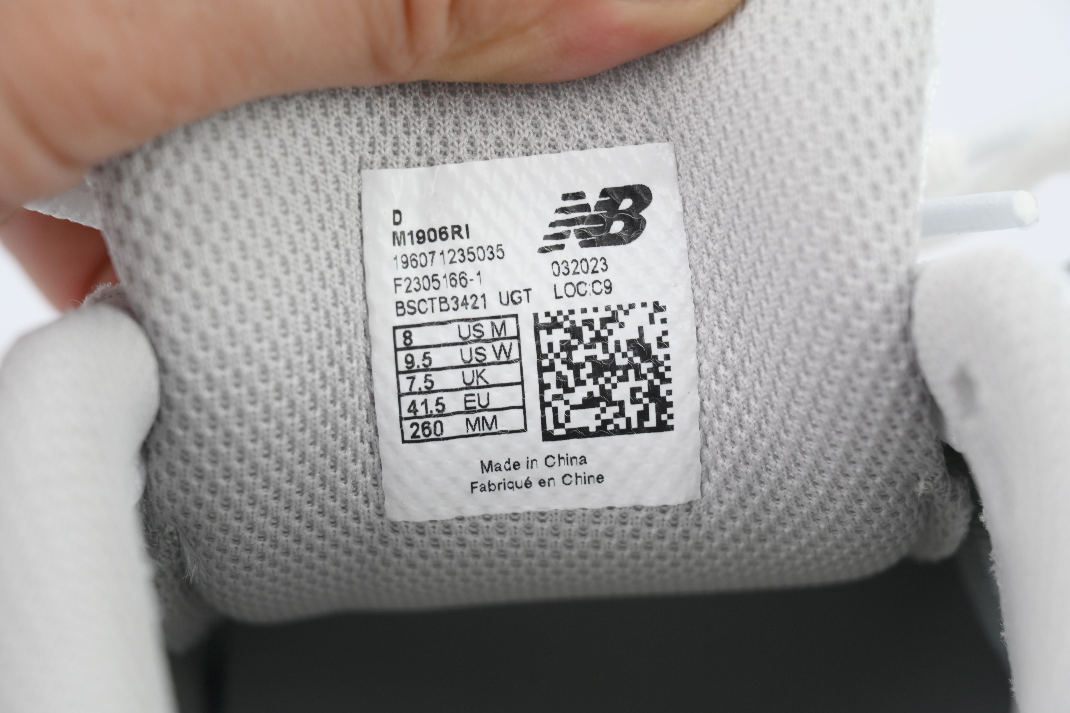 New Balance 1906R White Silver Metallic M1906RI