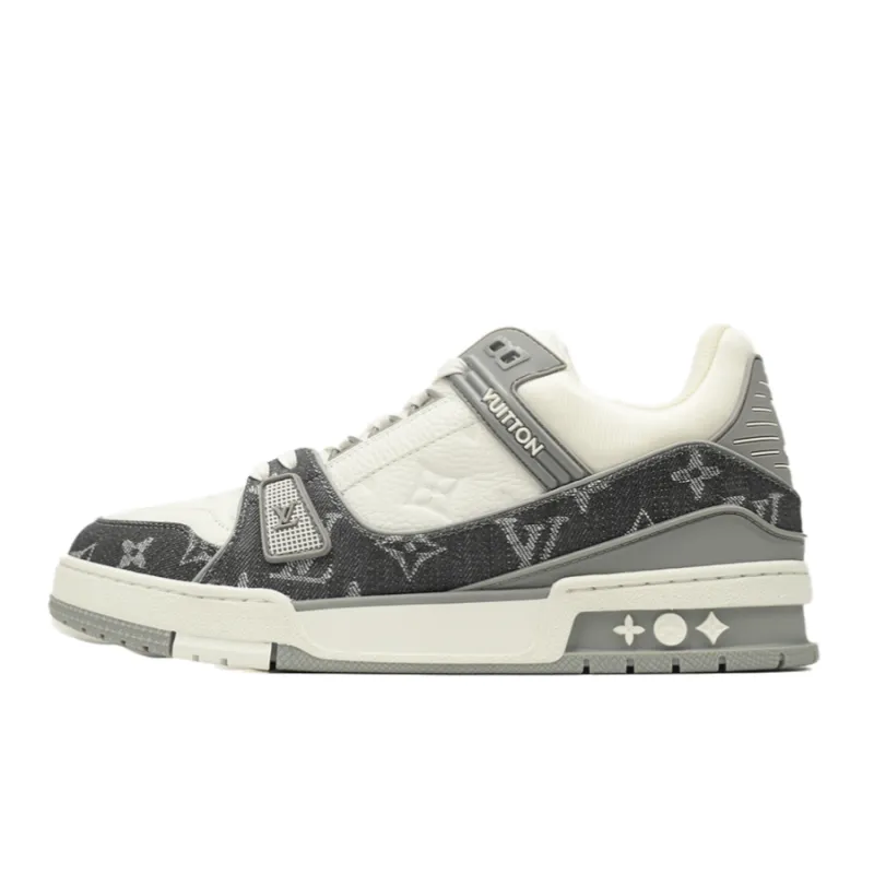 Louis Vuitton Trainer Sneaker Grey 1AHOUD